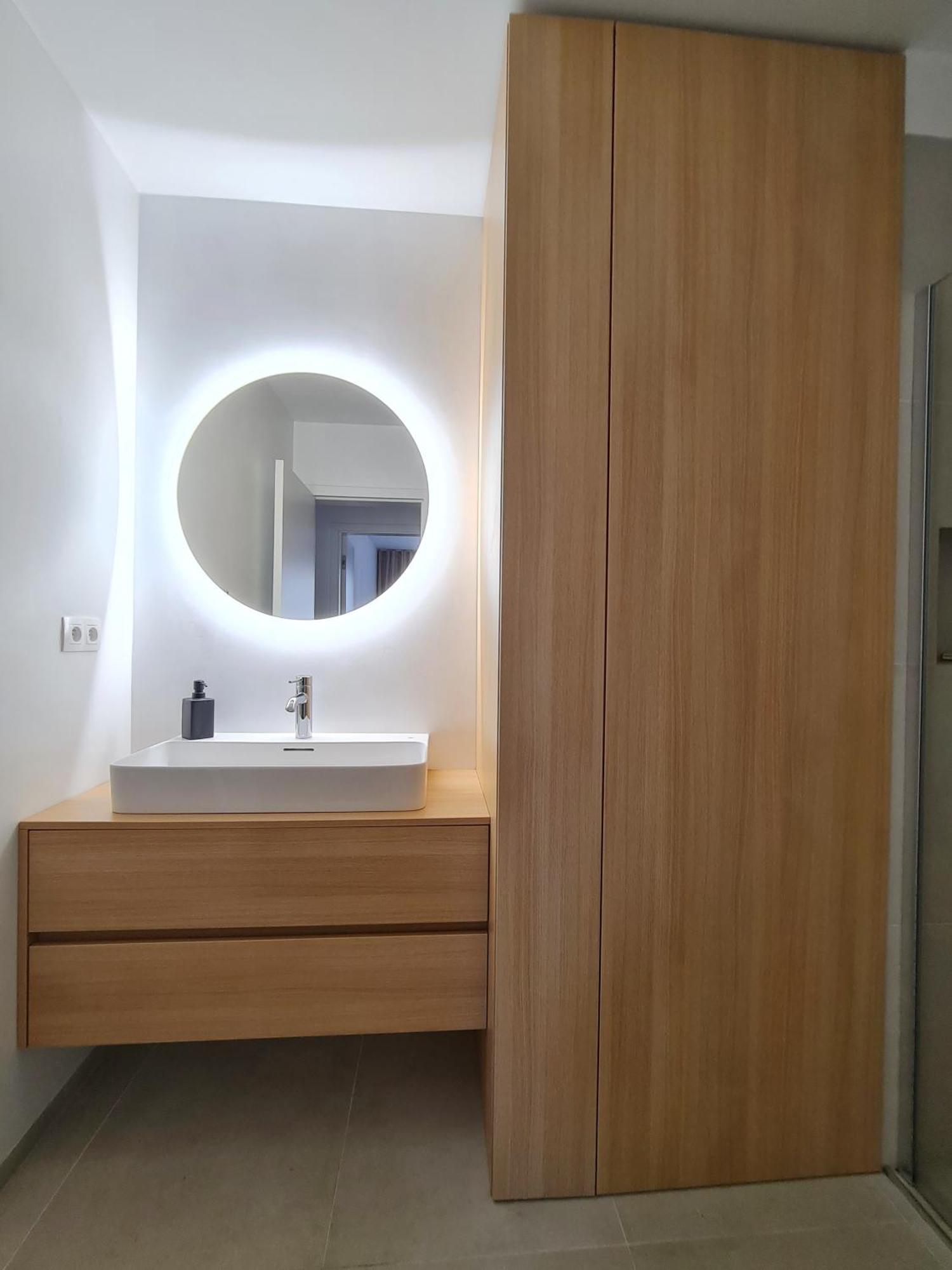 Beautiful New Apt In Old Town Near Train Station - Free Parking Bratislava Exterior photo
